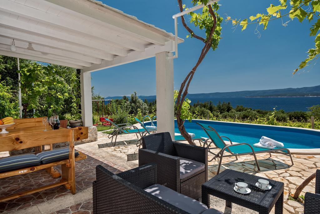Holiday Home Vineyard House Bol Ngoại thất bức ảnh